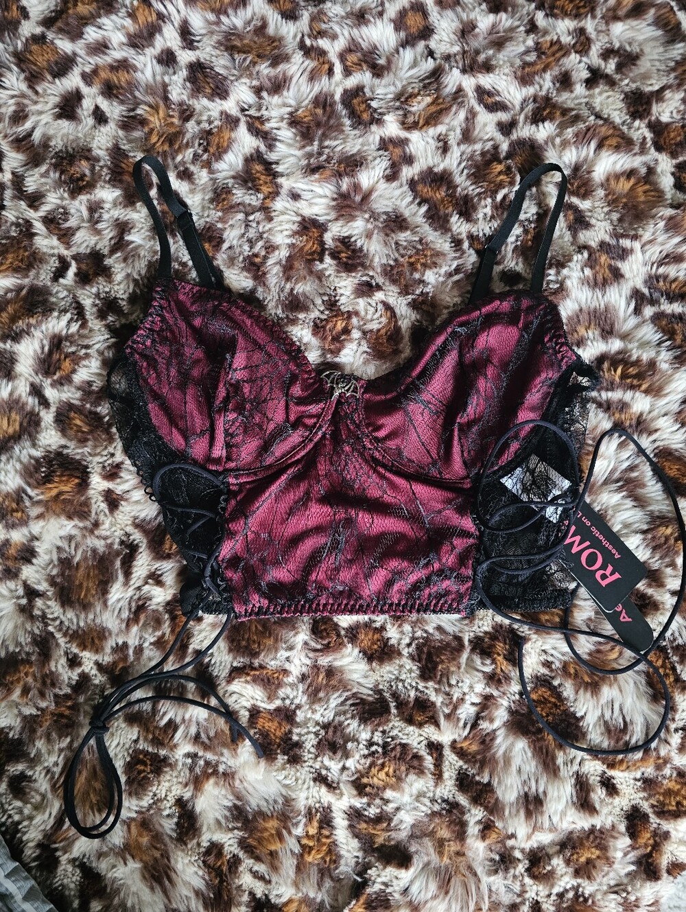 ROMWE Burgundy and Black Lace Satin Bralette Corset
